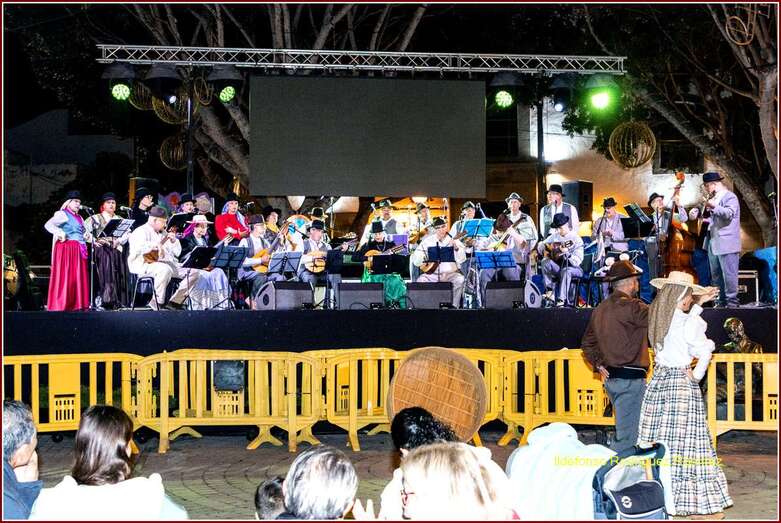 Momento del concierto de anoche en Los Llanos de Telde/Illdefonso Rodríguez.